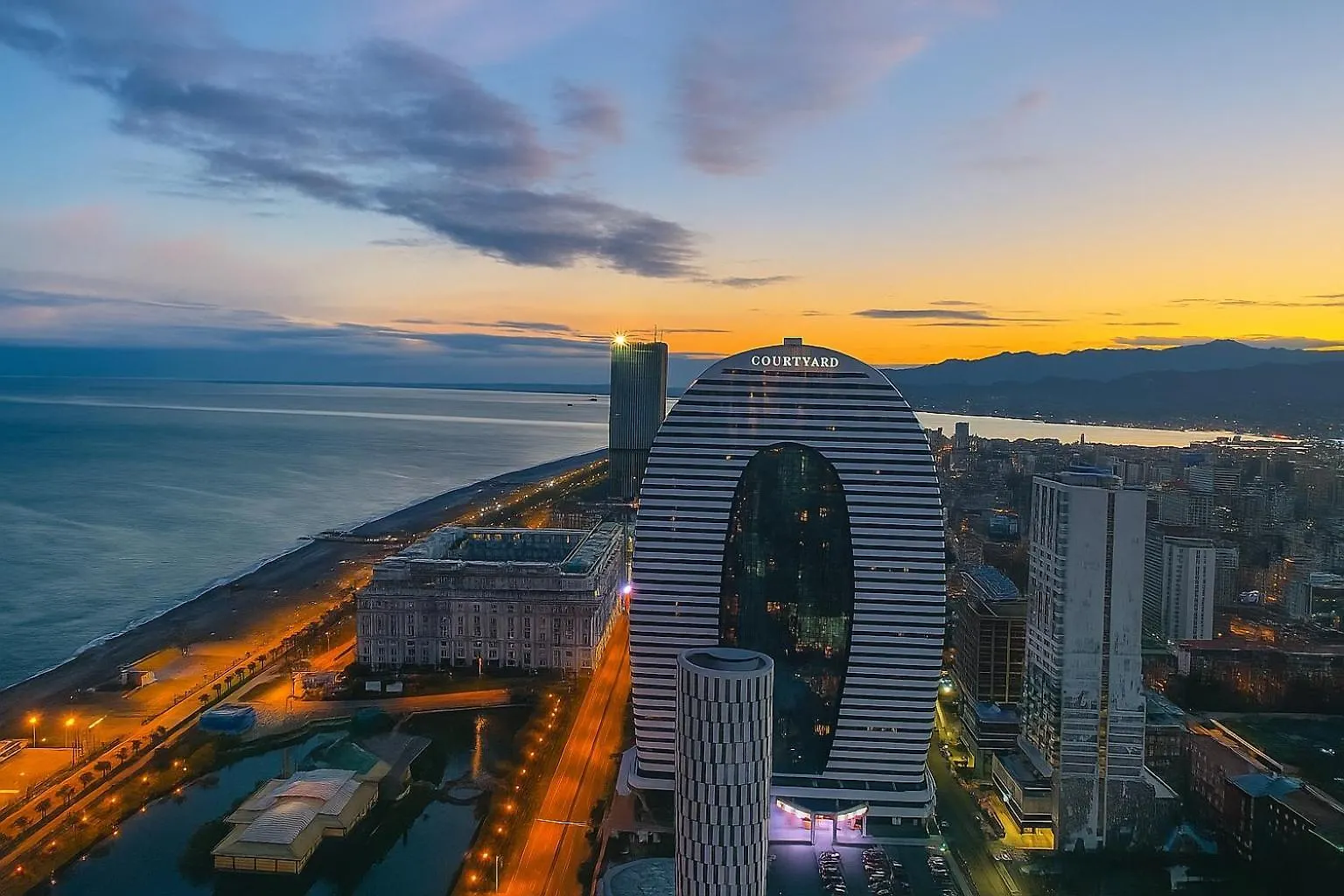 Orbi City - Sea View Aparthotel In Batum